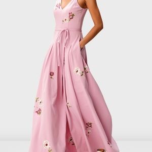 Wayward Fancies via eShakti. Size 1x-18w.